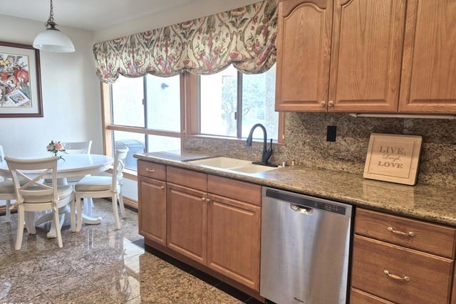 26132 Village 26, Camarillo, CA 93012 — photo 12 of 57