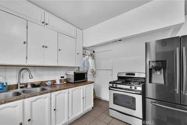 3990 La Salle, Los Angeles, CA 90062 — photo 6 of 14