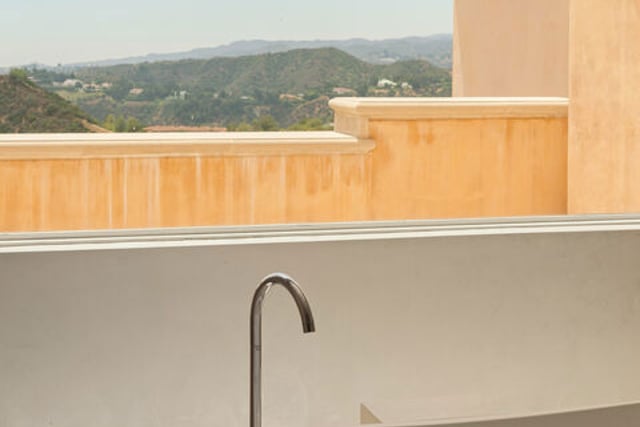 2600 Bowmont Drive, Beverly Hills, CA 90210 — photo 11 of 17