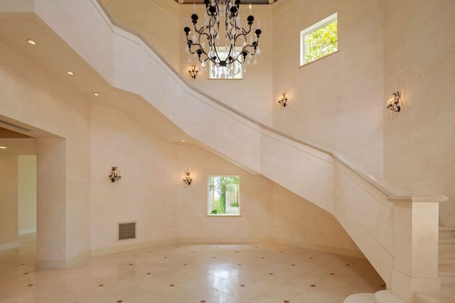 2600 Bowmont Drive, Beverly Hills, CA 90210 — photo 5 of 17