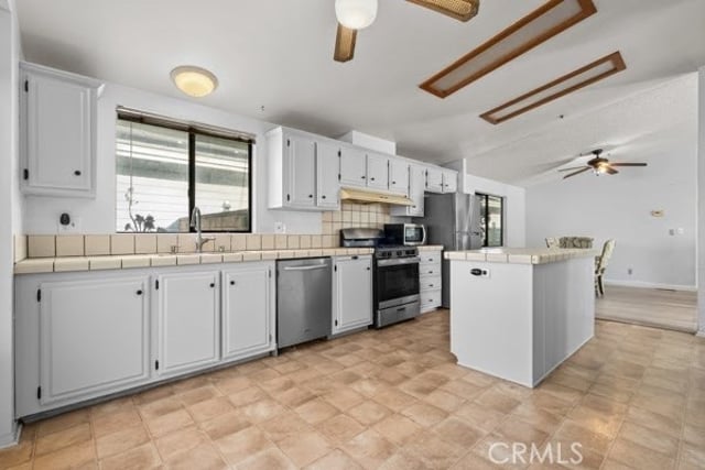 13691 Gavina Avenue 492, Sylmar, CA 91342 — photo 15 of 43