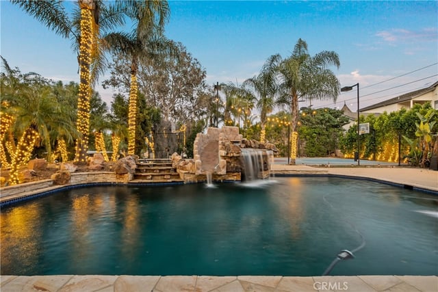 9735 Baden, Chatsworth, CA 91311 — photo 34 of 60