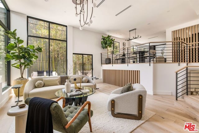 924 N West Knoll Drive, West Hollywood, CA 90069 — photo 12 of 50