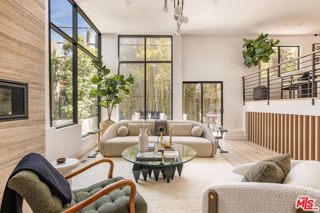 924 N West Knoll Drive, West Hollywood, CA 90069 — photo 15 of 50