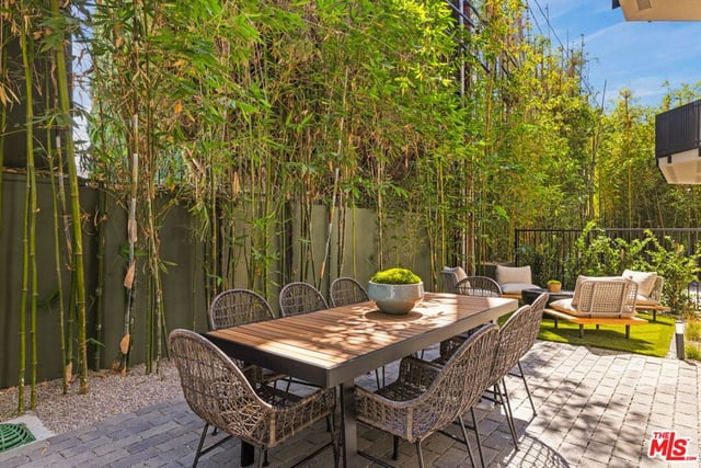 924 N West Knoll Drive, West Hollywood, CA 90069 — photo 20 of 50