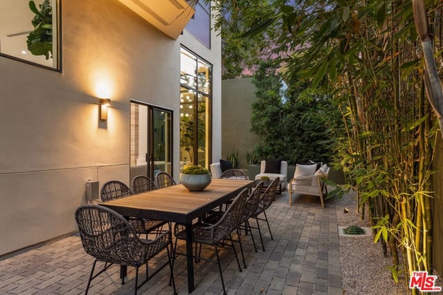 924 N West Knoll Drive, West Hollywood, CA 90069 — photo 8 of 50