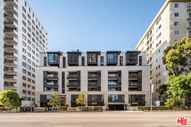 10777 Wilshire Boulevard 201, Los Angeles, CA 90024 — photo 10 of 20