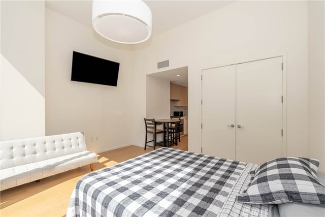 877 Francisco Street 819, Los Angeles, CA 90017 — photo 12 of 49