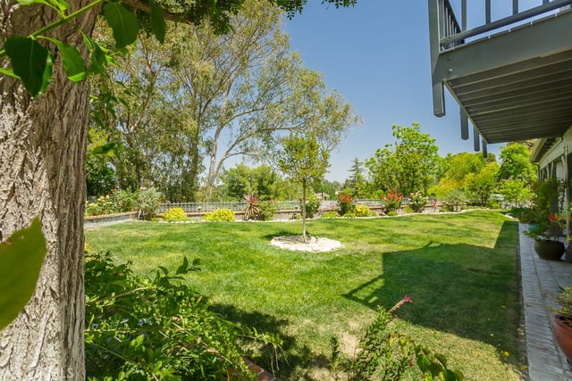 24537 Peachland Avenue, Newhall, CA 91321 — photo 38 of 48