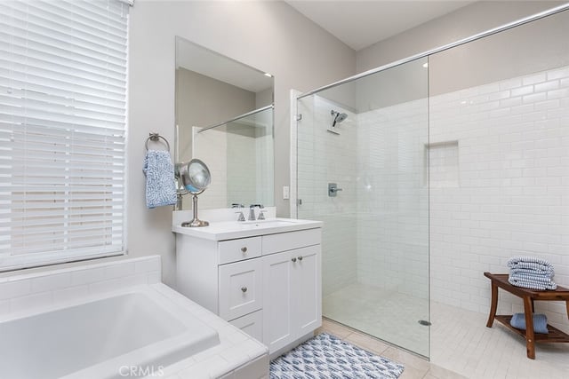 18728 Seville Way, Canyon Country, CA 91387 — photo 22 of 48