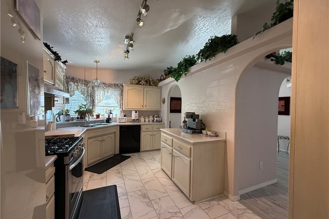 1550 Rory Lane Space 261, Simi Valley, CA 93063 — photo 4 of 18
