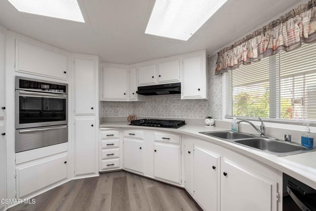 51 Saint Charles Court 51, Newbury Park, CA 91320 — photo 16 of 45