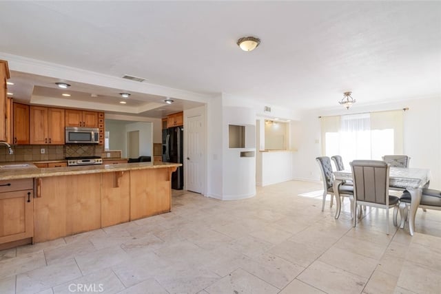 310 Susan Court, Palmdale, CA 93551 — photo 12 of 38