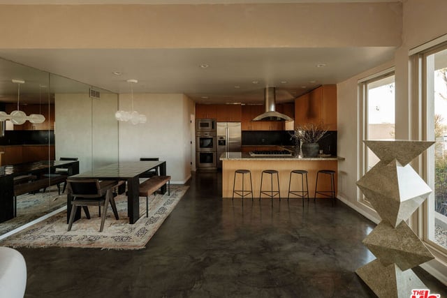2400 Crest View Drive, Los Angeles, CA 90046 — photo 11 of 37