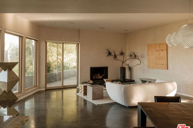 2400 Crest View Drive, Los Angeles, CA 90046 — photo 17 of 37