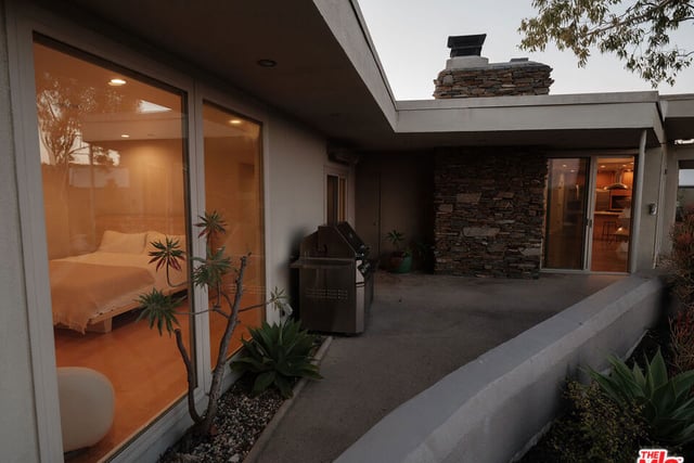 2400 Crest View Drive, Los Angeles, CA 90046 — photo 35 of 37