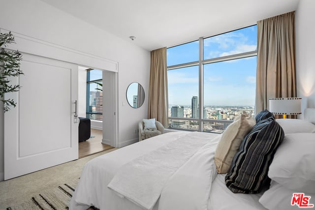 900 W OLYMPIC Boulevard 37E, Los Angeles, CA 90015 — photo 24 of 40