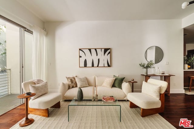 6735 Yucca Street 101, Los Angeles, CA 90028 — photo 4 of 44