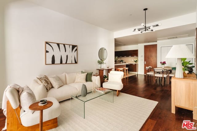 6735 Yucca Street 101, Los Angeles, CA 90028 — photo 5 of 44