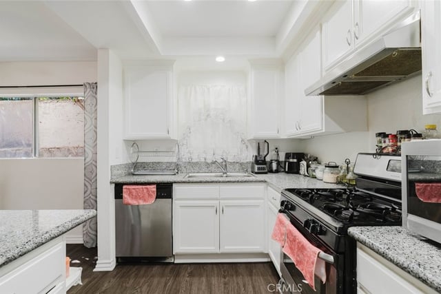 14345 Foothill Boulevard 107, Sylmar, CA 91342 — photo 10 of 24