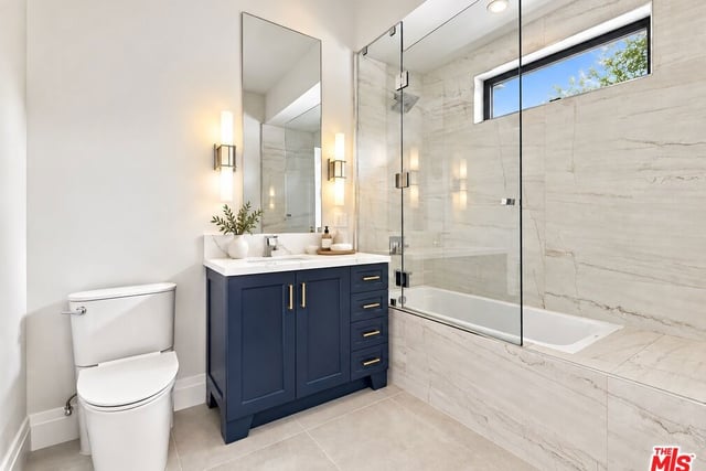 17401 Rancho Street, Encino, CA 91316 — photo 29 of 56