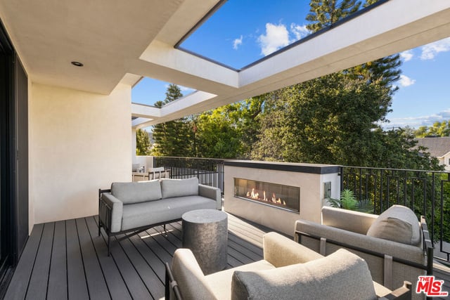 17401 Rancho Street, Encino, CA 91316 — photo 42 of 56