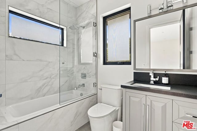 17401 Rancho Street, Encino, CA 91316 — photo 46 of 56
