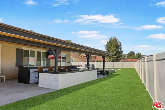 7027 Kristina Court, Lancaster, CA 93536 — photo 10 of 37