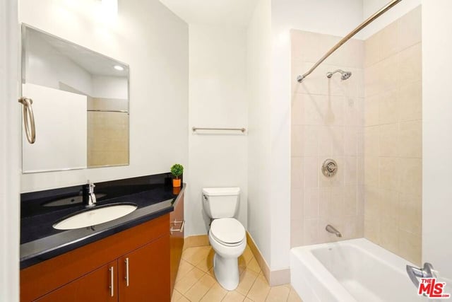 3810 Wilshire Boulevard 605, Los Angeles, CA 90010 — photo 17 of 49