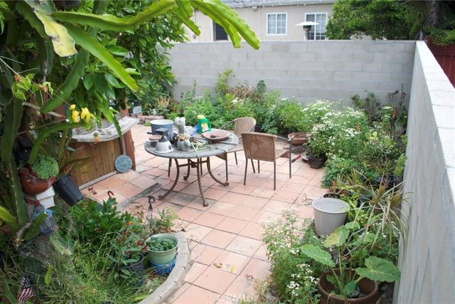 4130 Redwood Avenue, Los Angeles, CA 90066 — photo 20 of 25