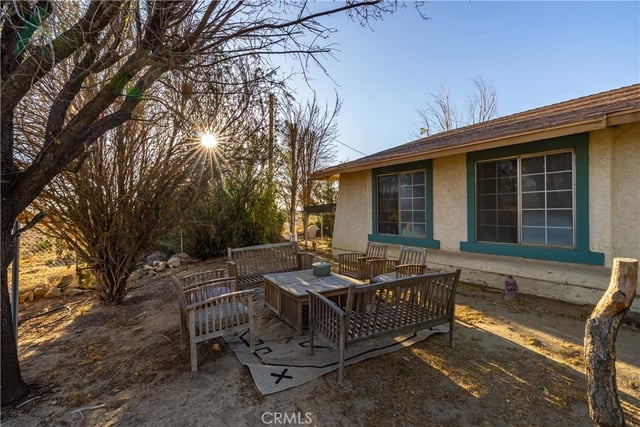 20539 E Avenue R, Palmdale, CA 93591 — photo 11 of 55