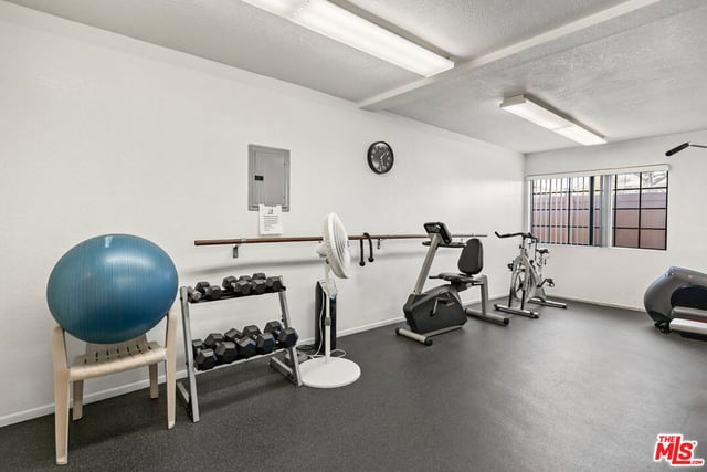 441 E San Jose Avenue 209, Burbank, CA 91501 — photo 34 of 40