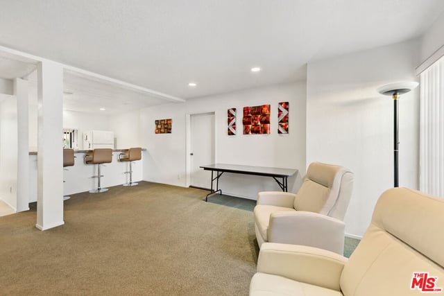 441 E San Jose Avenue 209, Burbank, CA 91501 — photo 38 of 40