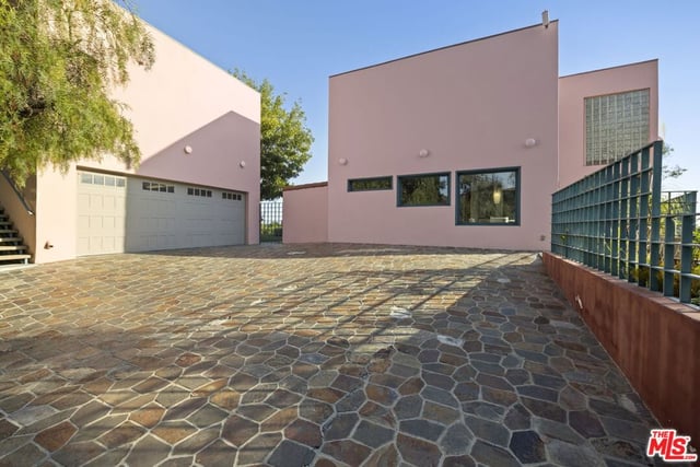 2980 Hollyridge Drive, Los Angeles, CA 90068 — photo 2 of 73