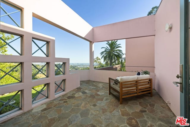2980 Hollyridge Drive, Los Angeles, CA 90068 — photo 41 of 73