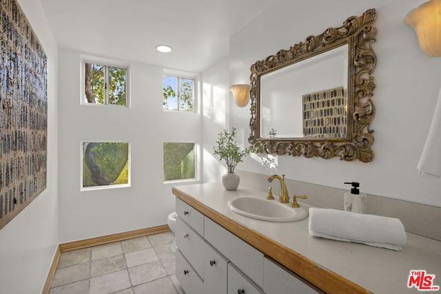 2980 Hollyridge Drive, Los Angeles, CA 90068 — photo 49 of 73