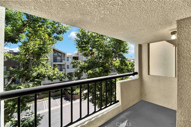 5535 Canoga 332, Woodland Hills, CA 91367 — photo 20 of 32