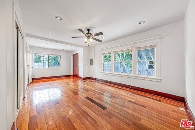 1044 S St Andrews Place, Los Angeles, CA 90019 — photo 10 of 43