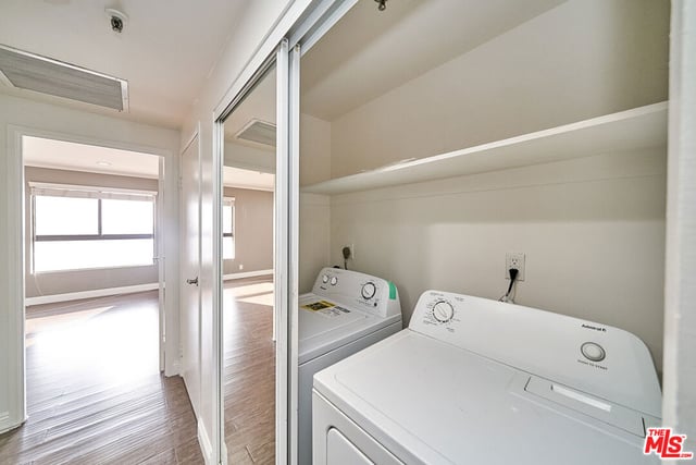 727 S Ardmore Avenue 801, Los Angeles, CA 90005 — photo 26 of 29