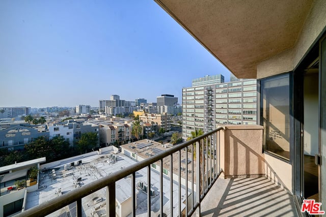 727 S Ardmore Avenue 801, Los Angeles, CA 90005 — photo 3 of 29