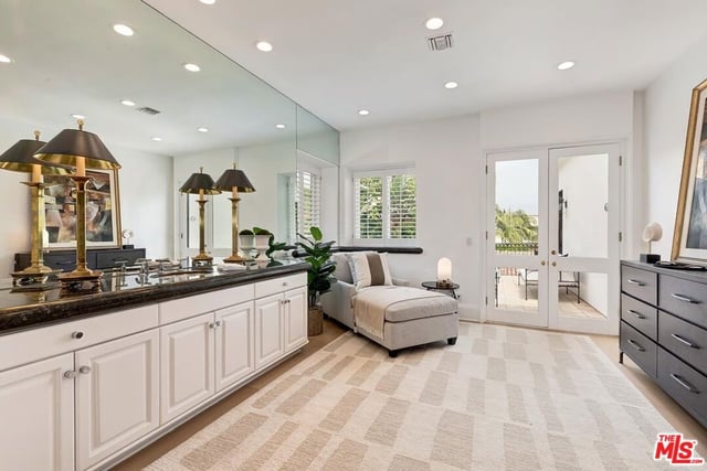 812 N Bedford Drive, Beverly Hills, CA 90210 — photo 19 of 36