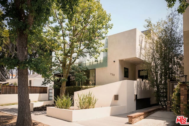 732 Huntley Drive 1, West Hollywood, CA 90069 — photo 4 of 34