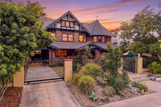 1415 S Manhattan Place, Los Angeles, CA 90019 — photo 2 of 74