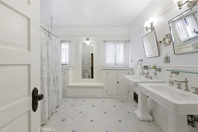 1415 S Manhattan Place, Los Angeles, CA 90019 — photo 43 of 74