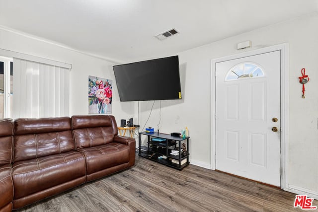 1503 E Gage Avenue, Los Angeles, CA 90001 — photo 4 of 28