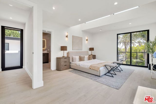 337 6th Avenue, Venice, CA 90291 — photo 12 of 31