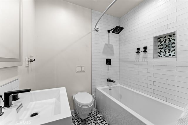 242 Thorne, Los Angeles, CA 90042 — photo 18 of 32