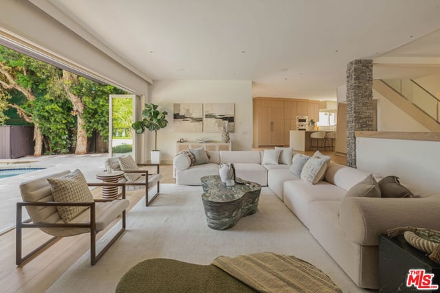 3084 Franklin Canyon Drive, Beverly Hills, CA 90210 — photo 25 of 71