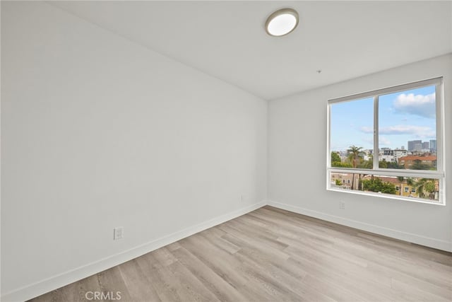 900 S Kenmore Avenue 504, Los Angeles, CA 90006 — photo 14 of 30