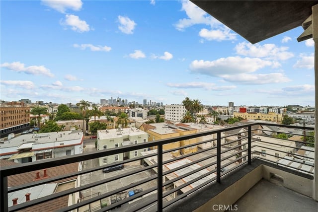 900 S Kenmore Avenue 504, Los Angeles, CA 90006 — photo 25 of 30